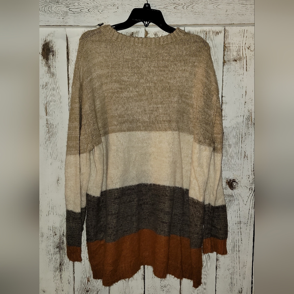 Long, Oversized Colorblock Sweater - Picture 2 of 3